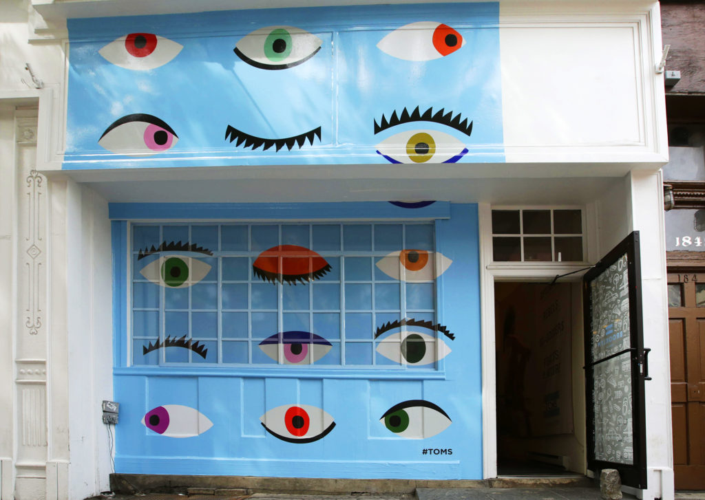 Toms storefront mural